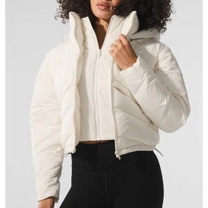 Alo Yoga Glacier Puffer Jacket Ivory Cropped Down Coat